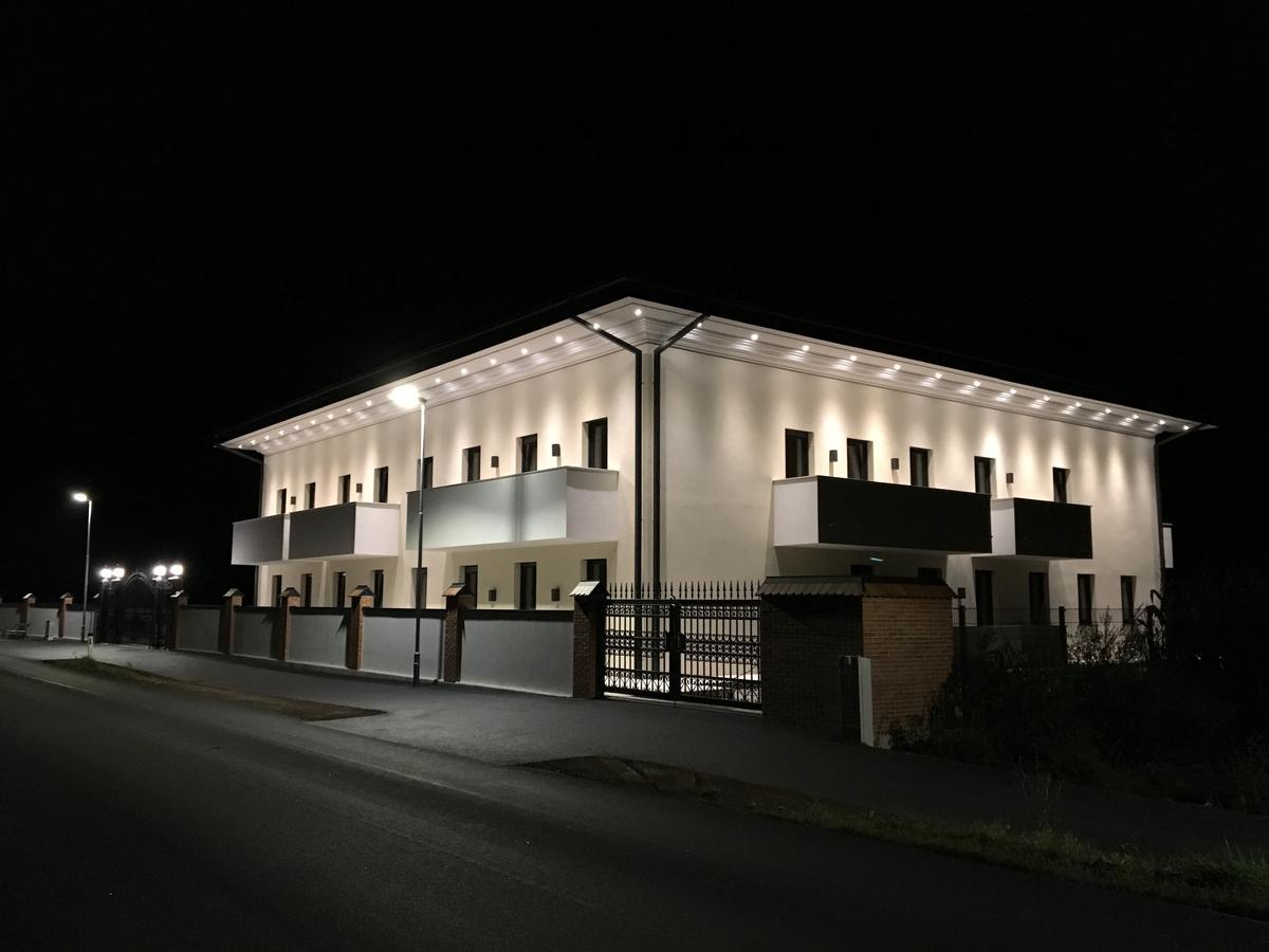 Mattone Aparthotel Lanzenkirchen Bagian luar foto