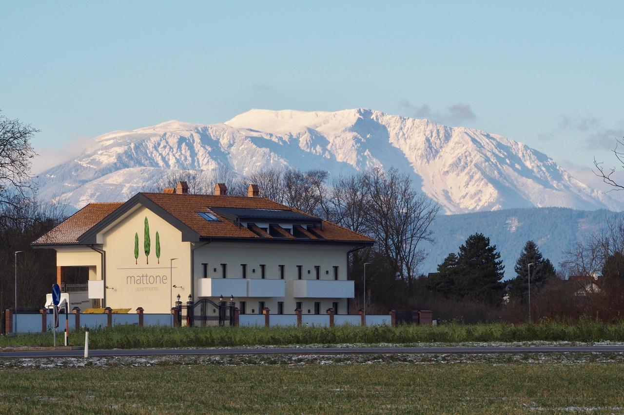 Mattone Aparthotel Lanzenkirchen Bagian luar foto